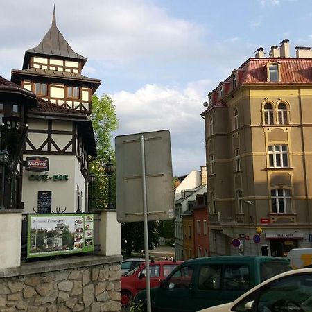 Laura'S Apartment Karlovy Vary Exterior photo